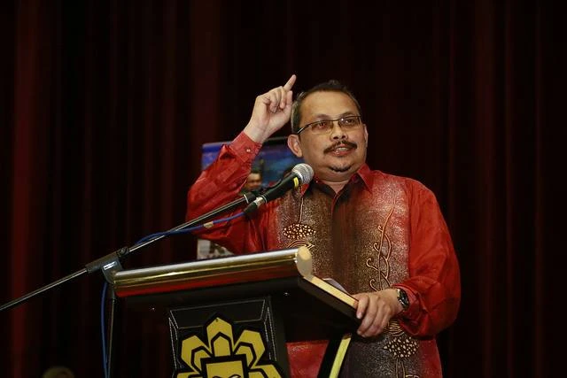 Ủy viên trưởng Ủy ban Chống Tham nhũng Malaysia Dzulkifli Ahmad vừa phải từ chức và sẽ bị điều tra. Ảnh: BUSINESS INSIDER