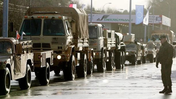 Lính Mỹ được triển khai đến căn cứ quân sự Zagan ở tây Ba Lan ngày 12-1-2017. Ảnh: AP