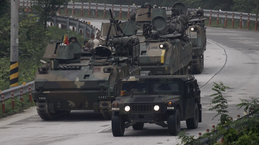 Binh sĩ Mỹ và Hàn Quốc trong một cuộc tập trận chung ngày 19-9-2017. Ảnh: GLP