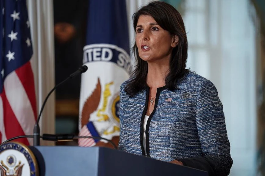 Đại sứ Mỹ Nikki Haley tại cuộc họp báo tại trụ sở Bộ Ngoại giao Mỹ ngày 19-6, thông báo quyết định rút khỏi Hội đồng Nhân quyền LHQ. Ảnh: REUTERS