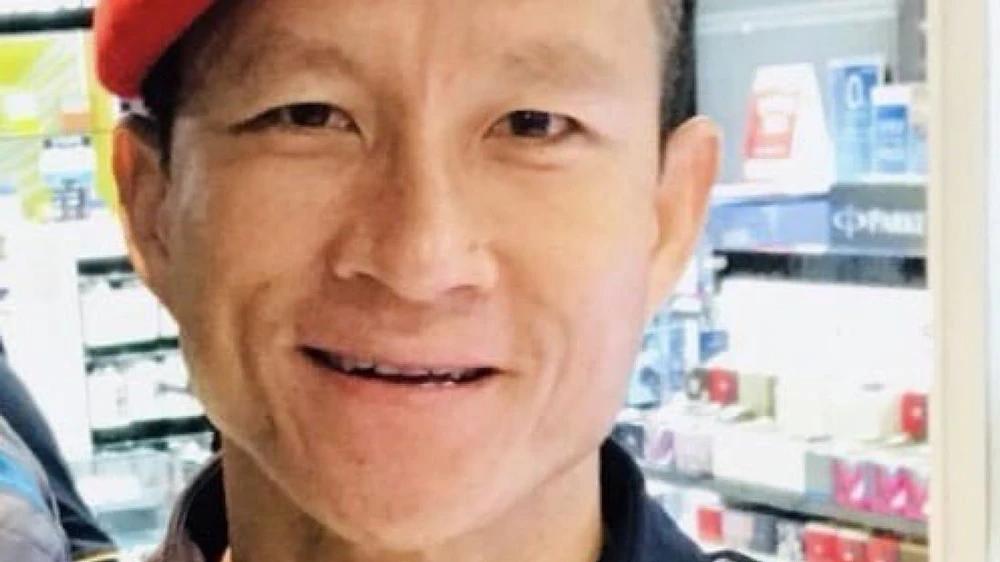 Chiến dịch giải cứu sẽ phải đẩy nhanh sau khi thợ lặn Samarn Poonan, cựu thành viên đơn vị đặc nhiệm hải quân Thái Lan, tham gia cứu hộ đội bóng nhí thiệt mạng tối 5-7 vì thiếu ô xy. Ảnh: SKY NEWS