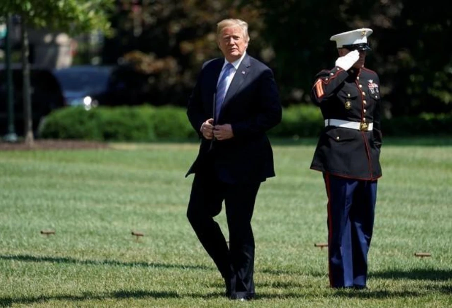 Tổng thống Mỹ Donald Trump trên sân Nhà Trắng ngày 18-7. Ảnh: REUTERS