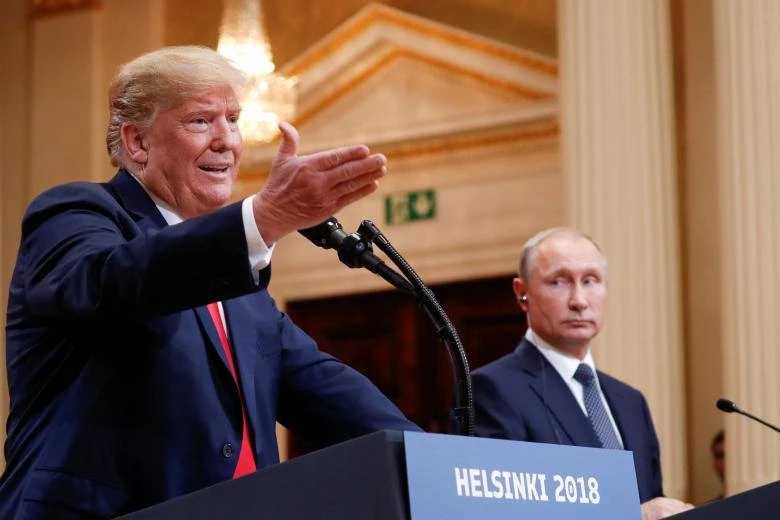 Tổng thống Mỹ Donald Trump (trái) và Tổng thống Nga Vladimir Putin (phải) tại cuộc họp báo trong khuôn khổ thượng đỉnh Mỹ-Nga ở Helsinki (Phần Lan) ngày 16-7. Ảnh: REUTERS