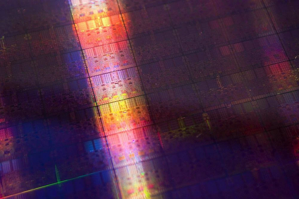 Các sản phẩm bán dẫn của Trung Quốc sử dụng các con chip do Mỹ sản xuất. Ảnh: BLOOMBERG