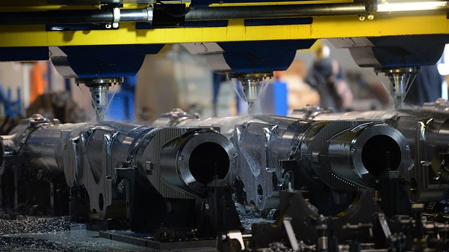 Nga có thể sẽ ngưng xuất khẩu titanium sang Mỹ như một biện pháp trả đũa trừng phạt. Ảnh: RT