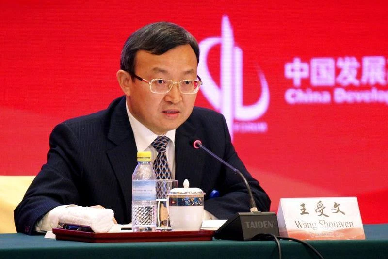 Thứ trưởng Thương mại Vương Thụ Văn dẫn đầu phái đoàn Trung Quốc sang Mỹ đàm phán thương mại. Ảnh: AP