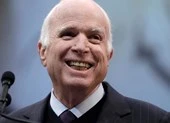 Thượng nghị sĩ John McCain qua đời, thọ 81 tuổi