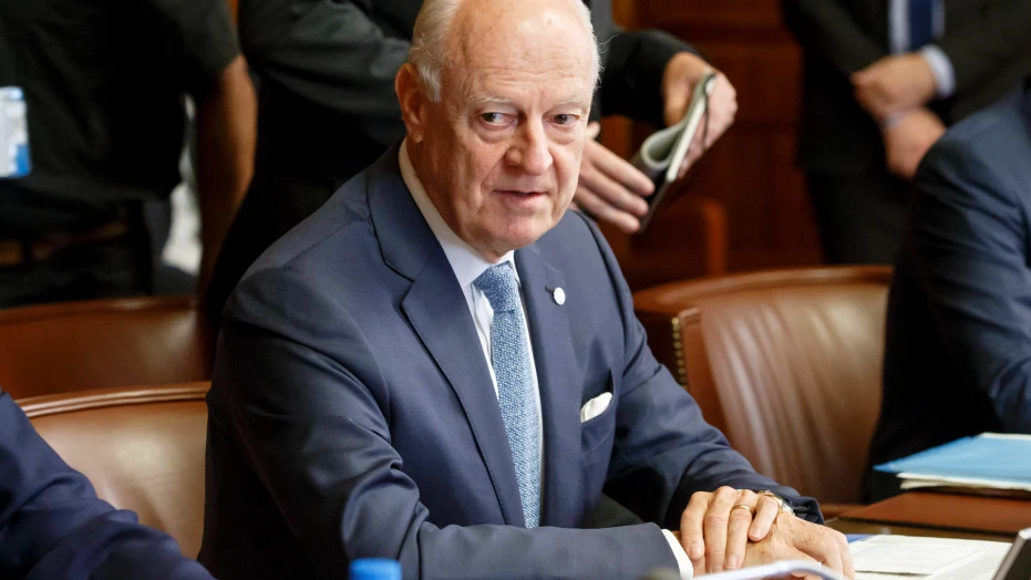 Đặc phái viên LHQ về Syria Staffan de Mistura tại cuộc gặp tham vấn về Syria với đại diện 3 nước Thổ Nhĩ Kỳ, Nga, Iran tại trụ sở LHQ ở Geneva (Thụy Sĩ) ngày 11-9. Ảnh: AP