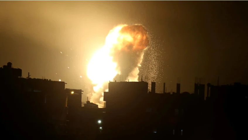 Israel không kích dải Gaza hồi tháng 10. Ảnh: REUTERS