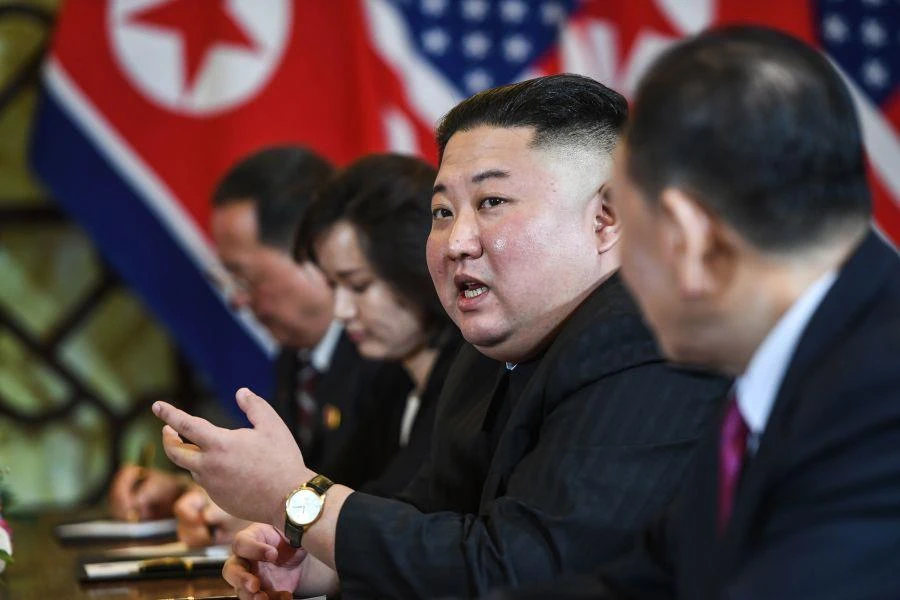 Lãnh đạo Triều Tiên Kim Jong-un trong cuộc gặp thượng đỉnh với Tổng thống Mỹ Donald Trump ngày 28-2. Ảnh: GT