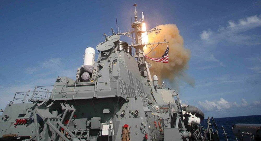 Tên lửa SM-3 được phóng từ tàu khu trục USS Decatur lớp Arleigh Burge được trang bị hệ thống tên lửa phòng thủ Aegis, trong một vụ thử tên lửa đạn đạo của Cơ quan Tên lửa Phòng thủ Mỹ. Ảnh: SPUTNIK