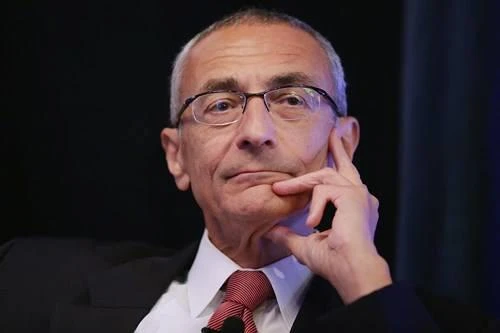 Ông John Podesta - cố vấn luật pháp của Tổng thống Barack Obama. Ảnh: CBS NEWS