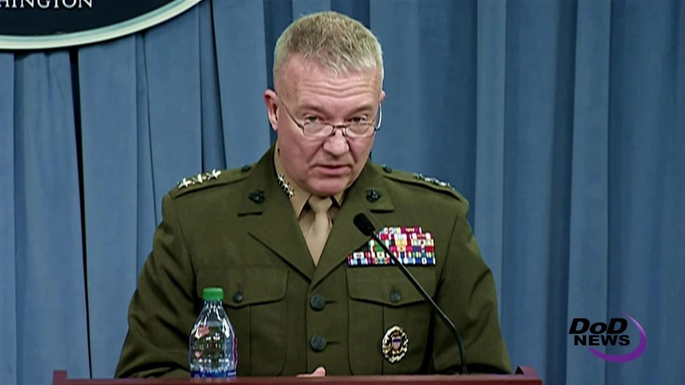 Tướng Thủy quân lục chiến Kenneth McKenzie - Chỉ huy Bộ Tư lệnh Miền Trung của Mỹ khẳng định Mỹ sẽ huy động mọi nguồn lực cần thiết để đối phó bất kỳ hành động nguy hiểm nào của Iran. Ảnh: DOD