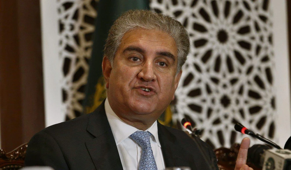 Ngoại trưởng Pakistan Shah Mahmood Qureshi trong một cuộc họp báo ở thủ đô Islamabad (Pakistan). Ảnh: AP