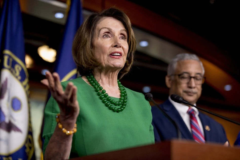 Chủ tịch Hạ viện Nancy Pelosi phát biểu tại thủ đô Washington (Mỹ) ngày 15-10. Ảnh: AP