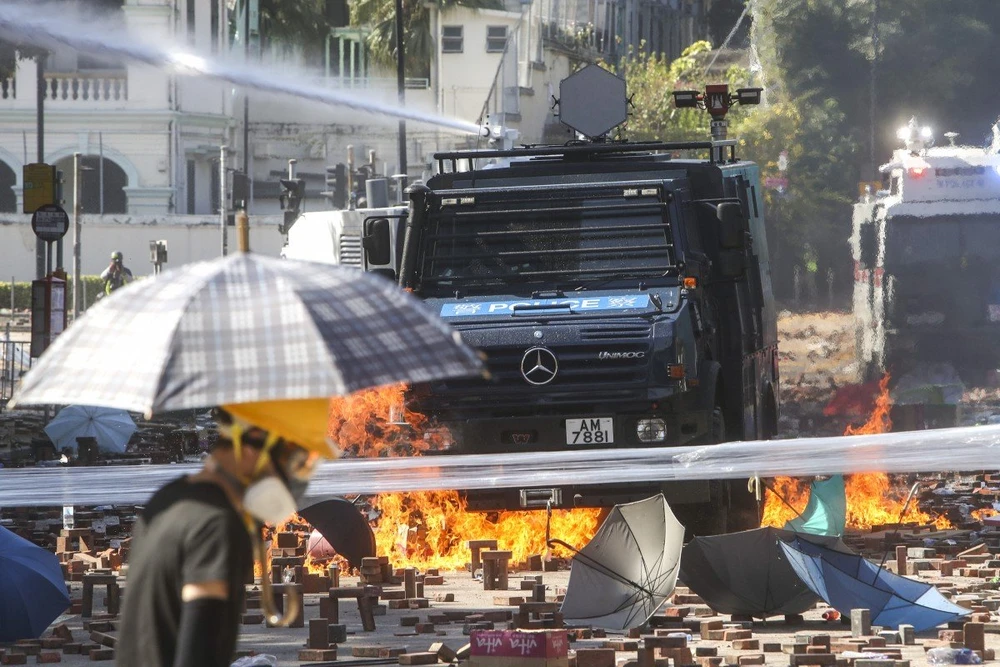 Bộ trưởng Ngoại giao Trung Quốc Vương Nghị cáo buộc Mỹ “can thiệp thô bạo” vào chuyện nội bộ của Trung Quốc. Ảnh: SCMP