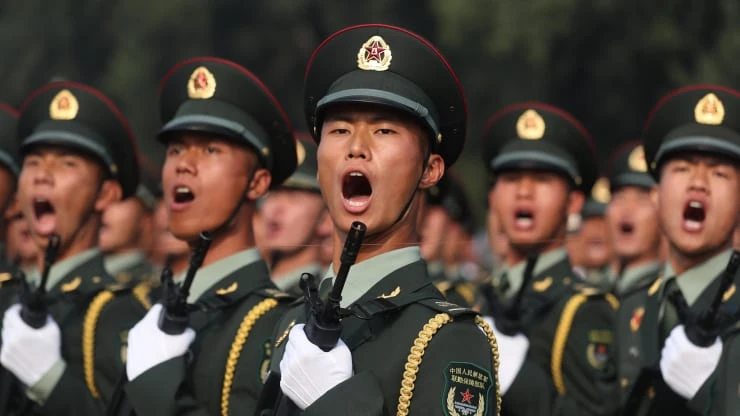 Sức mạnh quân sự Trung Quốc là một chủ đề được bàn đến trong hội nghị thượng đỉnh NATO lần này. Ảnh: GETTY IMAGES