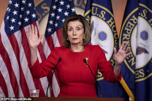 Chủ tịch Hạ viện Nancy Pelosi vẫn chưa chính thức chuyển các cáo buộc luận tội Tổng thống Mỹ Donald Trump sang Thượng viện để Thượng viện mở phiên tòa xét xử. Ảnh: UPI
