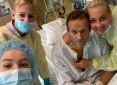 Ông Navalny đưa ảnh mình khỏe lên Instagram, chuẩn bị về Nga