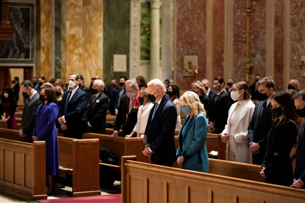 Trực tiếp: Ông Biden, bà Harris đã tuyên thệ nhậm chức ảnh 29