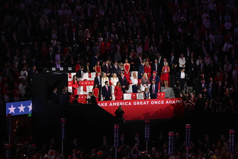 Trump tại đại hội đảng Cộng hòa12.jpg