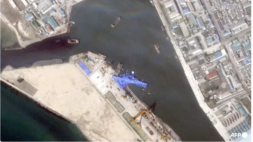 sự cố hạ thủy tàu chiến Triều Tiên.PNG