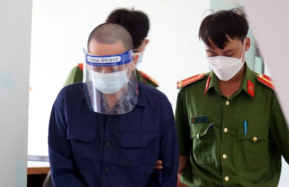 Phiên tòa xét xử chủ dự án Ocean View Nha Trang tiếp tục hoãn. Ảnh: HUỲNH HẢI Phiên tòa xét xử chủ dự án Ocean View Nha Trang tiếp tục hoãn. Ảnh: HUỲNH HẢI