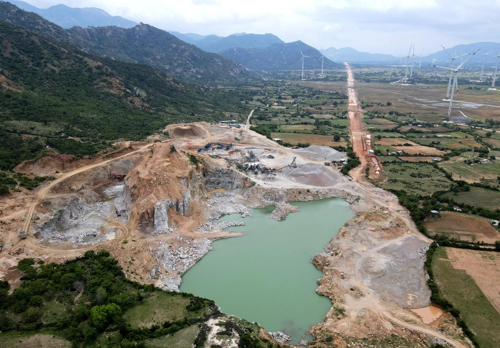 Công ty Đá Hóa An 1 đã bàn giao mặt bằng cho cao tốc Bắc - Nam. Ảnh: HỮU PHƯƠNG.