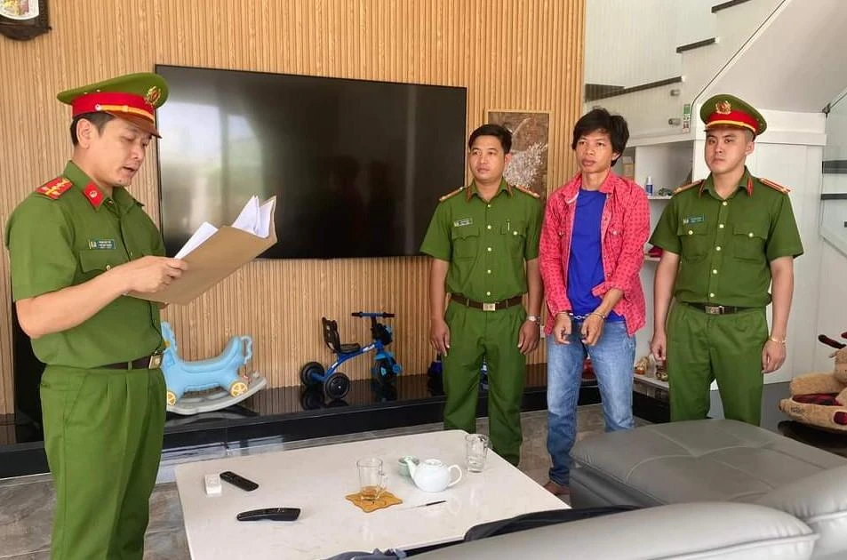 Công an khởi tố Nguyễn Thanh Diễn. Ảnh: CÔNG AN.