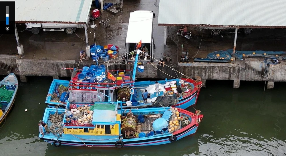 Khánh Hòa không cho tàu thuyền ra khơi từ 16 giờ ngày 26-9. Ảnh: HH.