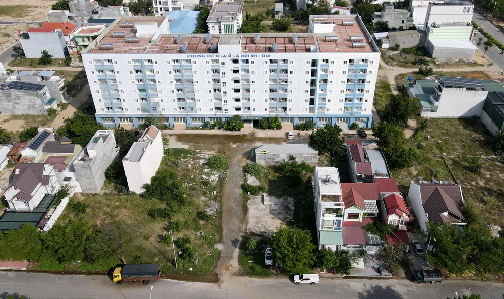 UBND tỉnh chỉ đạo khẩn trương khắc phục sự cố ngập tại chung cư NƠXH D7-D10.