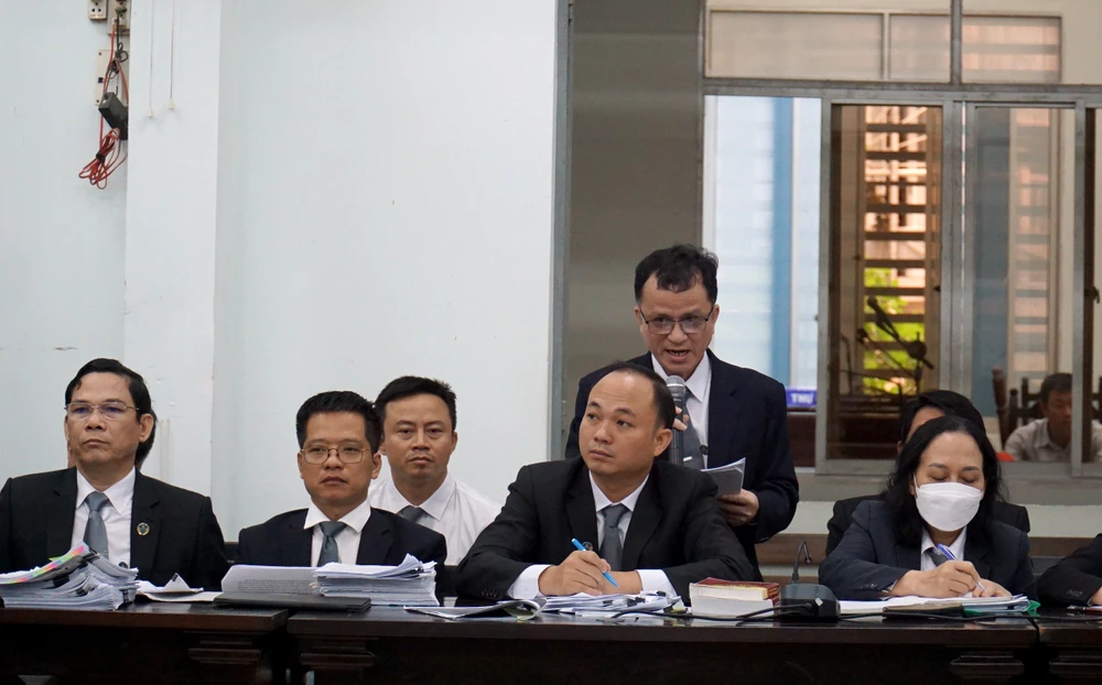 Một số LS đề nghị xác định rõ tư cách của UBND tỉnh Khánh Hòa trong vụ án. Ảnh: HH
