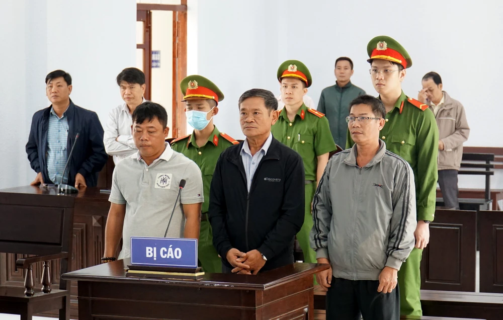 Ba TTGT tỉnh Ninh Thuận bị phạt cải tạo không giam giữ. Ảnh: HH