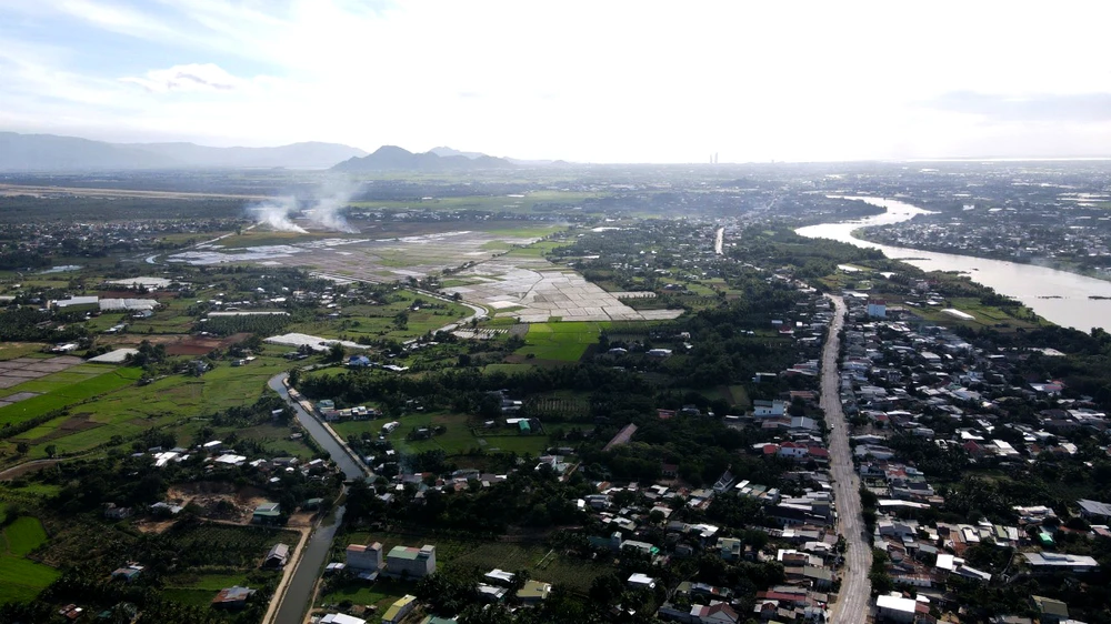 30 năm và 1.000 km kênh mương phủ xanh xứ hoang mạc ảnh 9