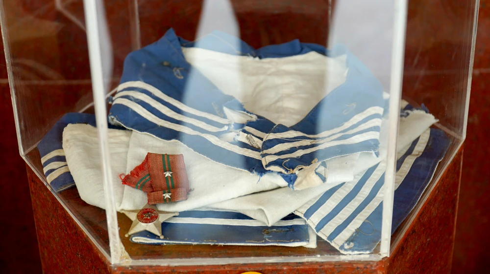 Những hiện vật còn lại của các chiến sĩ Hải quân nhân dân Việt Nam đã anh dũng hy sinh bảo vệ biển đảo thiêng liêng của Tổ quốc.