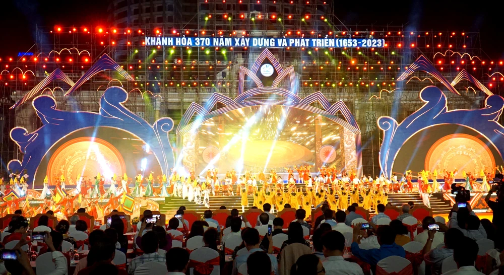 Khánh Hòa tổ chức Lễ kỷ niệm 370 năm xây dựng và phát triển. Ảnh: H.H