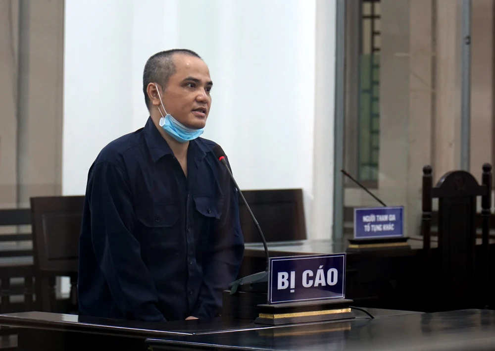 Bị cáo Nguyễn Chí Uy bị tuyên phạt 18 năm tù. Ảnh: H.H