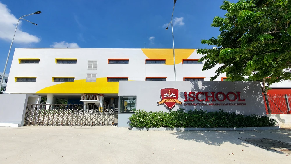 Trường mầm non iSchool Ninh Thuận tại đường Nguyễn Văn Cừ đang trong quá trình hoàn thành. Ảnh: H.H