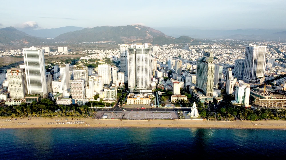 Khánh Hòa có hơn 12.100 căn hộ du lịch. Ảnh: T.T