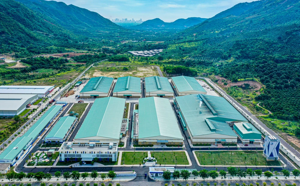 Nhà máy thuốc lá Khatoco tại Cụm công nghiệp Trảng É. Ảnh: T.A