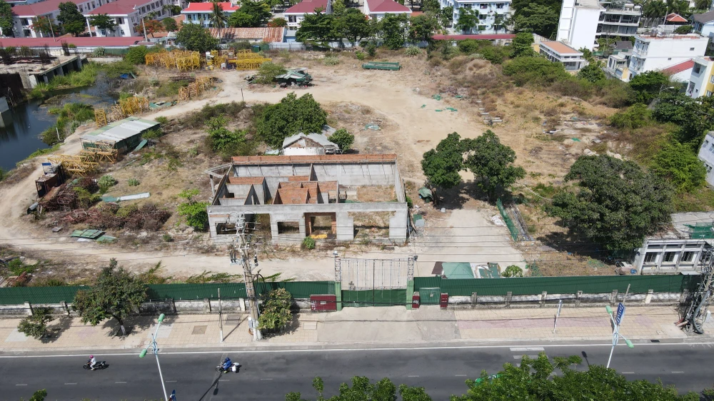 lựa chọn nhà đầu tư