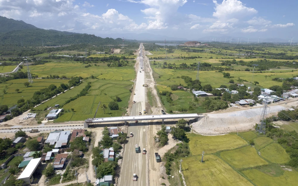 cam lâm - vĩnh hảo.jpg