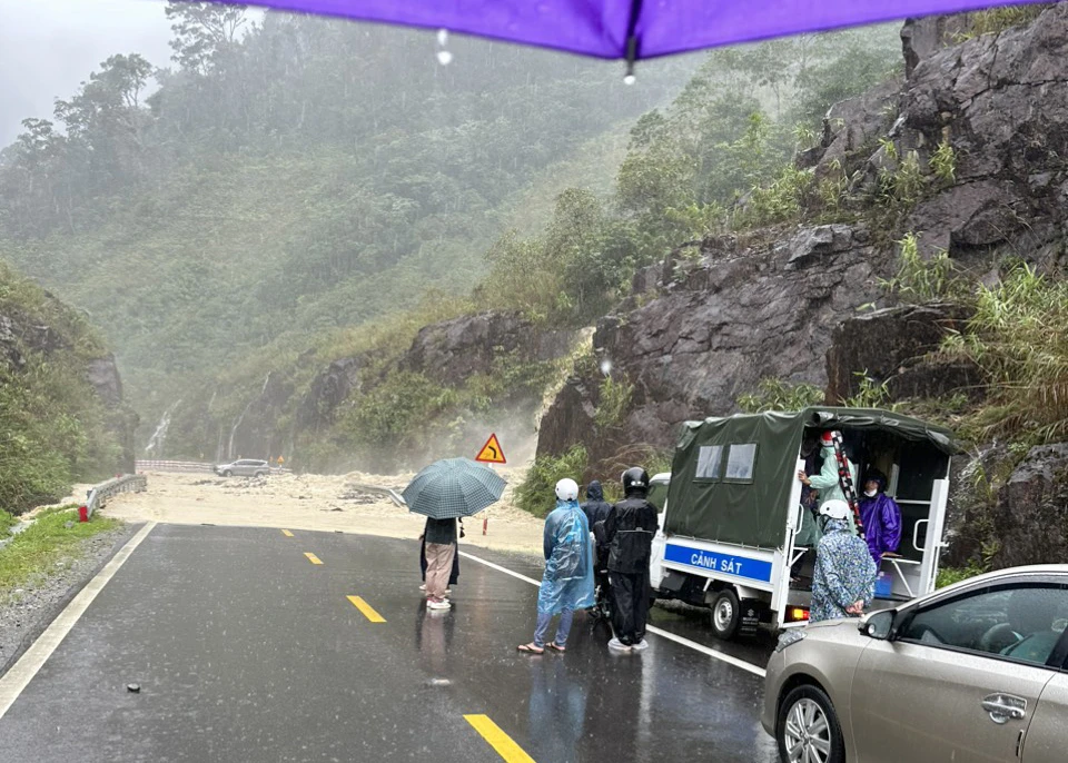 đèo khánh lê.jpg