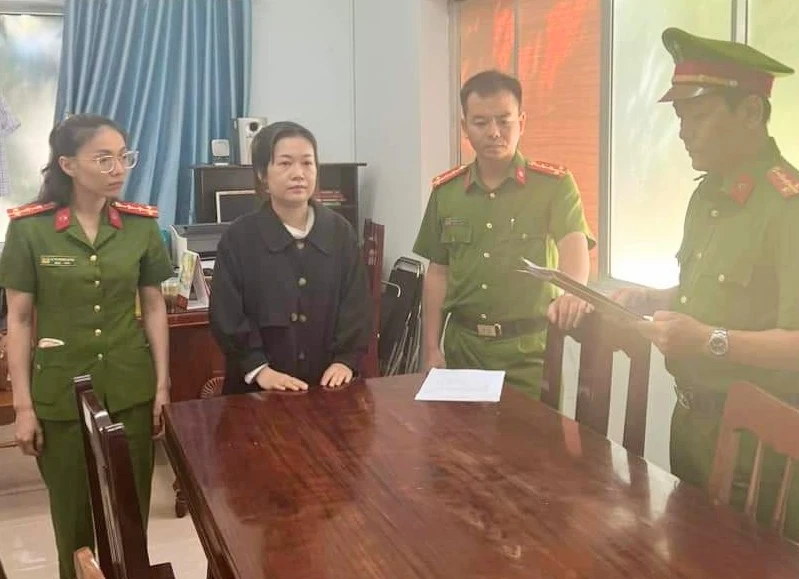 Giám đốc công ty chuyển phát nhanh lừa đảo hơn 10 tỉ đồng