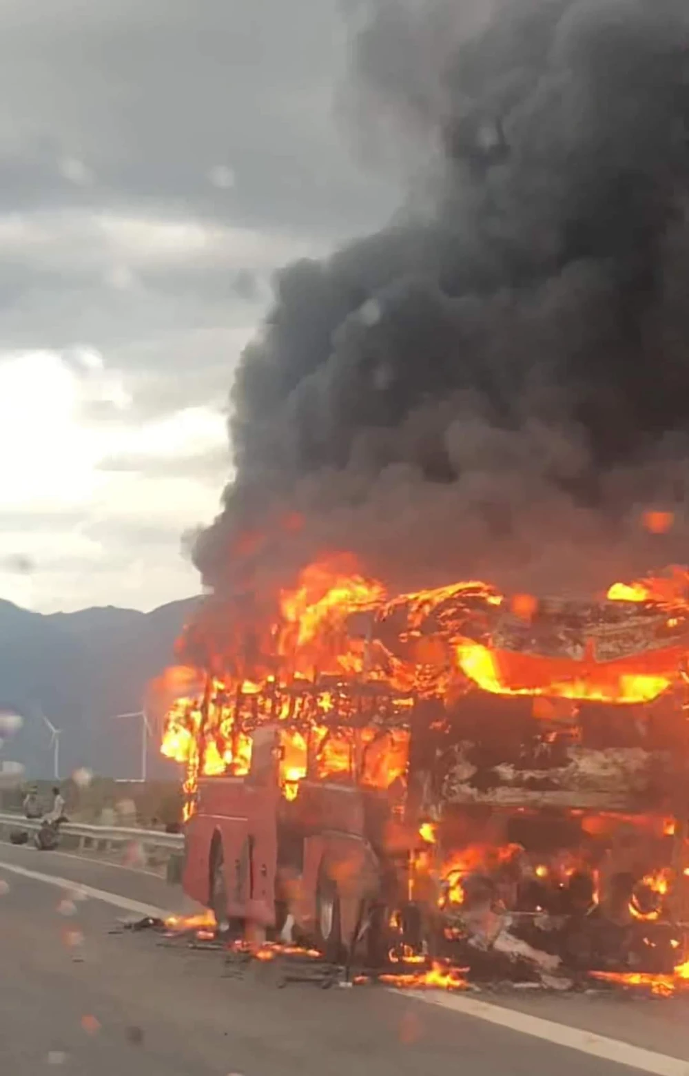 xe khách giường nằm.jpg