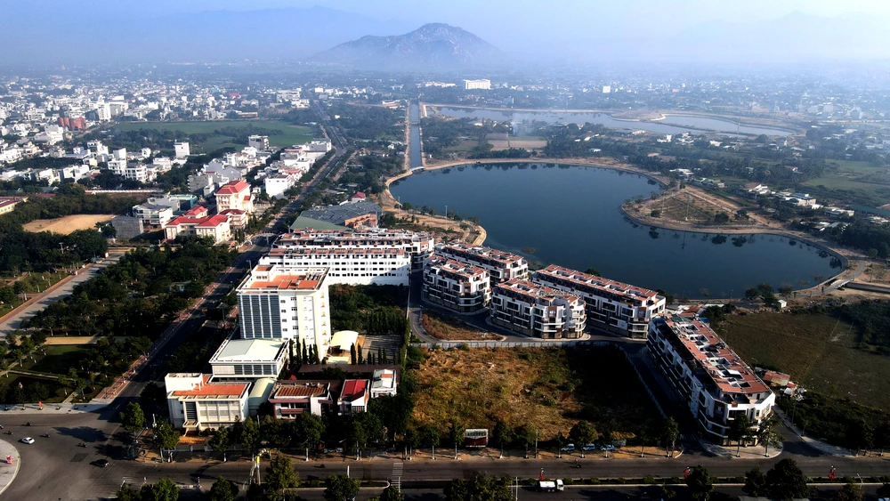 tp phan rang - tháp chàm.jpg