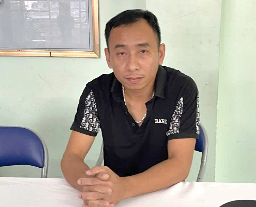 trộm 22 điện thoại iphone.jpg