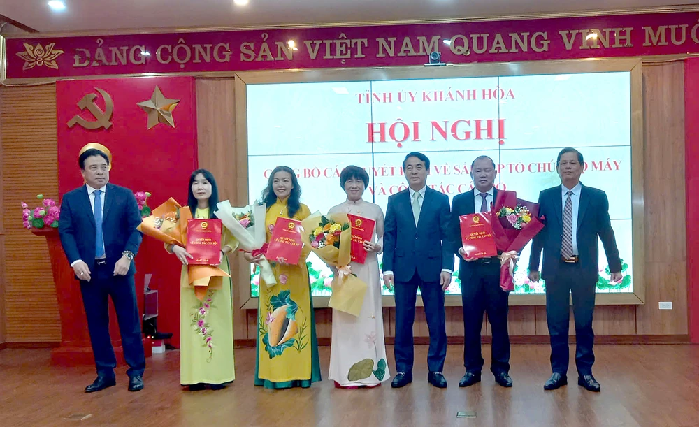 ban tuyên giáo và dân vận.jpg