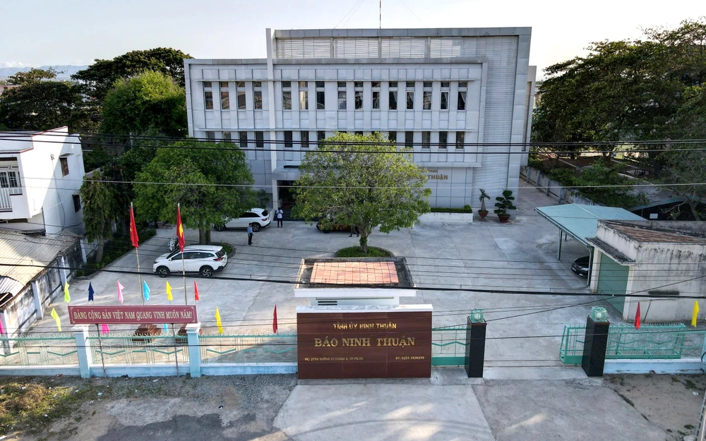 báo ninh thuận.jpg