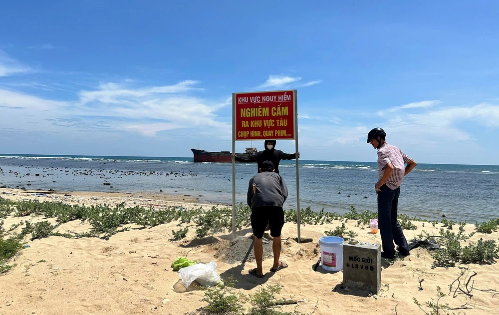 bãi rêu thôn từ thiện.jpg